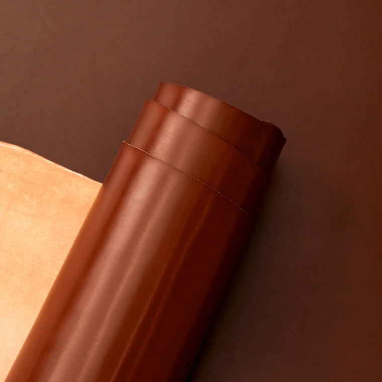 Sedgwick English Bridle Leather, Panel, Conker 5 Sedgwick English Bridle Leather, Panel, Conker - Image 3