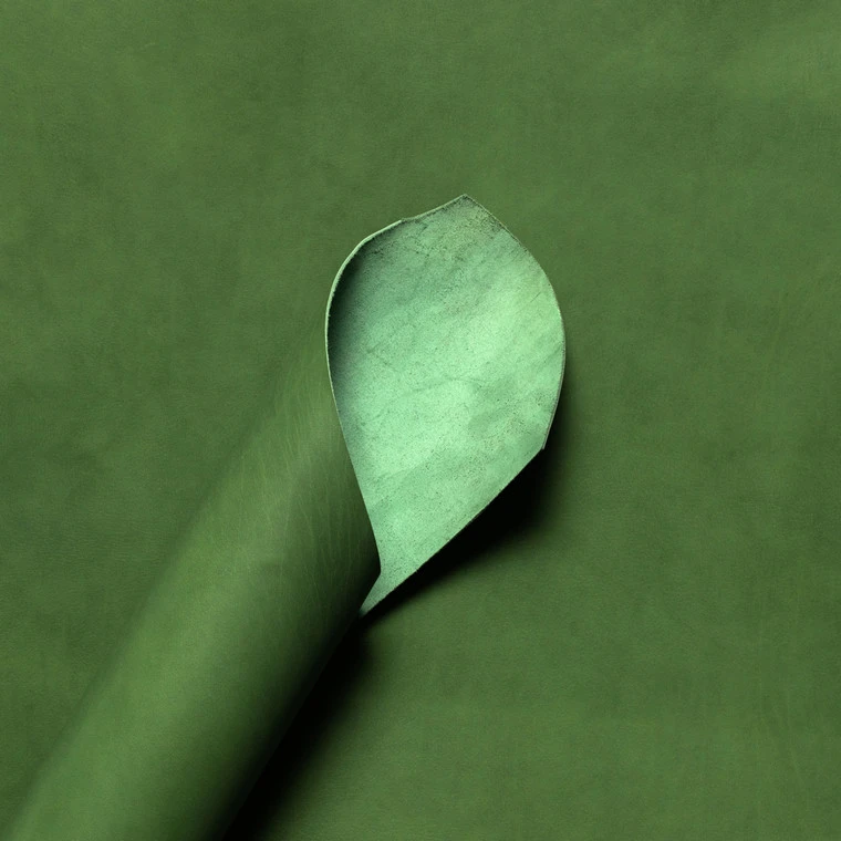 Korba Buffalo Calf, Burnishable Veg Tanned Panels, Peacock Green, 3/3.5oz 5 Korba Buffalo Calf, Burnishable Veg Tanned Panels, Peacock Green, 3/3.5oz - Image 3