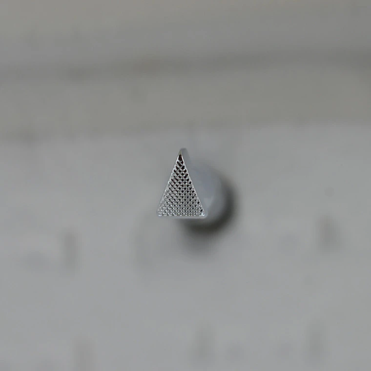 Figure Carving, Triangle Sharp Checked, Leather Stamping Tool 4 Figure Carving, Triangle Sharp Checked, Leather Stamping Tool - Image 2