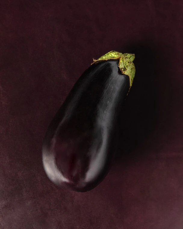 Wickett & Craig English Bridle Leather Panels, Eggplant 5 Wickett & Craig English Bridle Leather Panels, Eggplant - Image 3